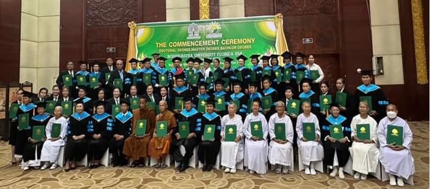 Trao bằng tại Viêng Chăn, Lào Ngày 16 tháng 12 năm 2023 (tại Donchan).jpg